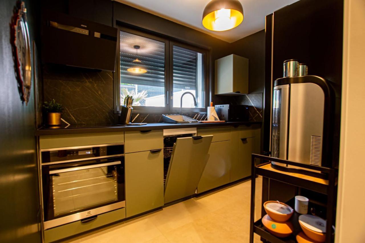 Appartement De Caractere Avec Jacuzzi Fréjus Extérieur photo